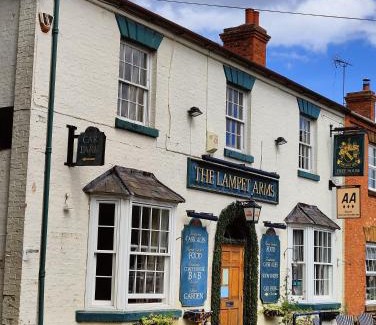 Sibford Gower Casa | The Lampet Arms