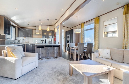 Woodhall Spa Cabaña | The Lancaster - UK48336