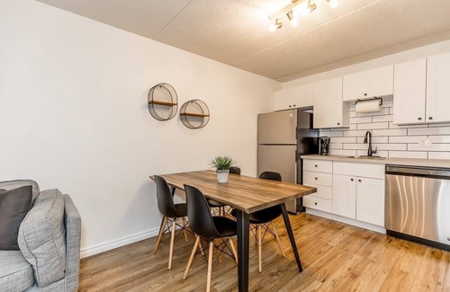 Collingwood Condominio | The Landing Pad - Condo in Collingwood