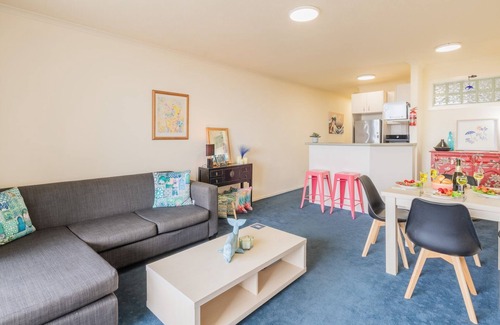 Nelson Bay Apartamento | The Landmark 108, 61B Dowling St - air con, linen, pool, lift, views