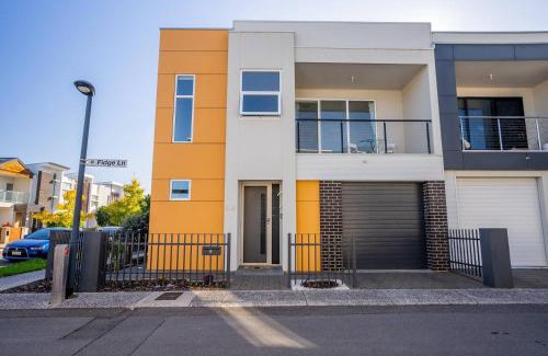 Lightsview Casa | The Lane of Lightsview - Relaxed Inner-city Living