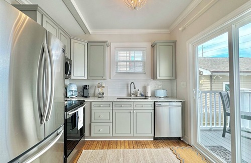 Wrightsville Beach Cabaña | The Latimer-Charming 3-bedroom Cottage at Wrightsville Beach-Steps to Ocean