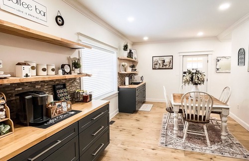 Low Moor Apartamento | The Laurel Suite- Room #2 Private Suite