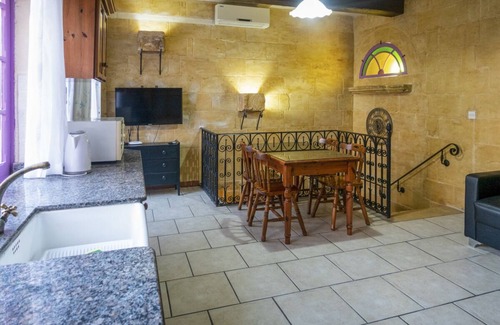 San Lawrenz Villa | The Lavender House - Dos Habitaciones Villa, Capacidad 6