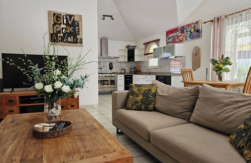 Sabana Liber Villapark Casa | Relaxing 2-bedroom house in enchanting villa park in Noord with private pool