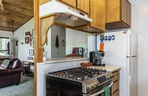 Cold Springs Cabina | The Lazy Lodge Cabin in Cold Springs *WiFi and AT&T cell service working”