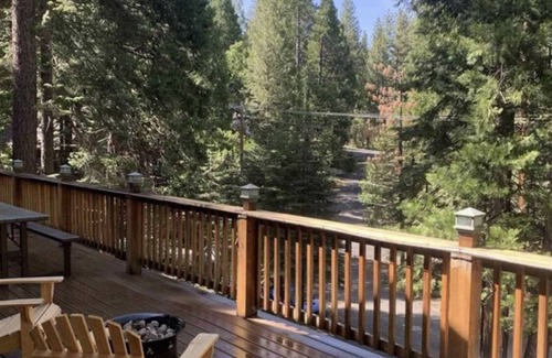 Cold Springs Cabina | The Lazy Lodge Cabin in Cold Springs *WiFi and AT&T cell service working”