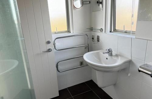 Christchurch Casa | The light Inn