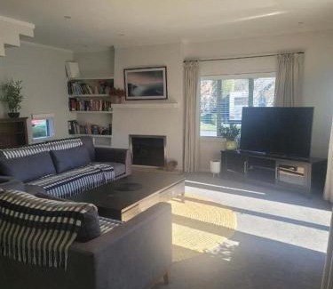 Christchurch Casa | The light Inn