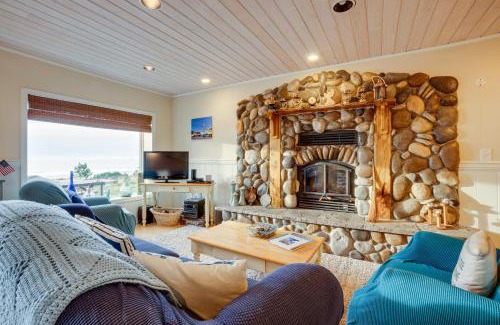Port Orford Casa | The Lighthouse 3 Acre Port Orford Oceanfront Home