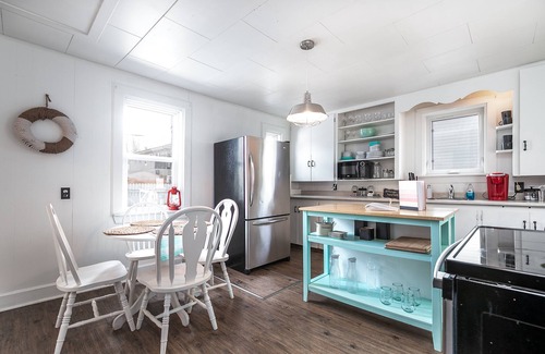 Sylvan Lake Casa | The Lighthouse-beach house perfect for gatherings