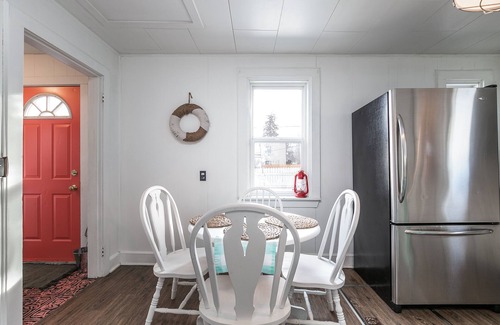 Sylvan Lake Casa | The Lighthouse-beach house perfect for gatherings