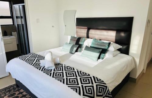 Bloubergstrand Casa | The Lighthouse - Beachfront
