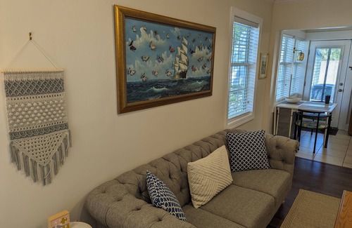 Port Royal Cabaña | The Lighthouse Cottage - beautiful, light-filled vacation cottage in Port Royal.