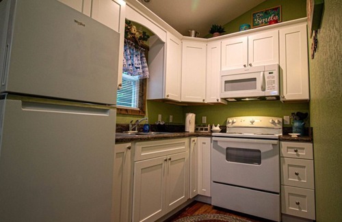Robbinsville Cabina | The Lil House