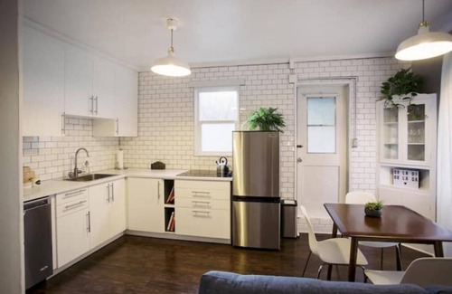San Luis Obispo Apartamento | The Lincoln Street Cottage SANITIZED & SAFE!