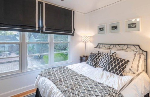 Natchez Casa | The Linden Cottage located directly behind Linden Bed and Breakfast