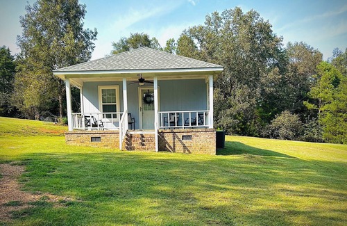 Starkville Casa | The Little Blue House