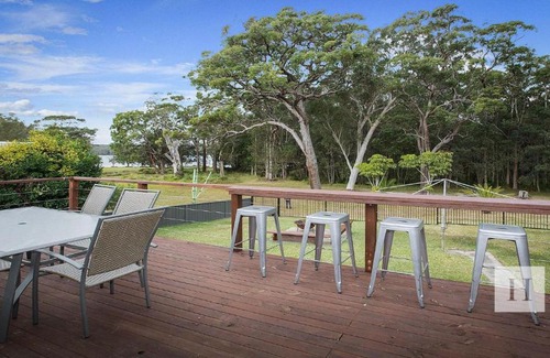Gwandalan Casa | The Little Blue Lakehouse
