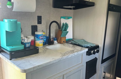 Oceano Alquiler De RV | The Little Camper - Resort fee extra!
