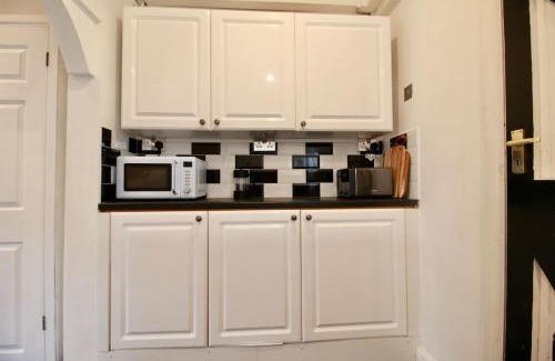 Seaford Casa | The Little Cottage By Air Premier