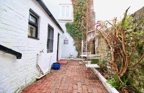 Seaford Casa | The Little Cottage By Air Premier