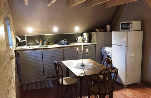Chambourg-sur-Indre Cabaña | La casita en el jardín de flores