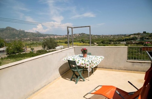 Calatabiano Casa | The "Little House" a stone's throw from the sea and Taormina