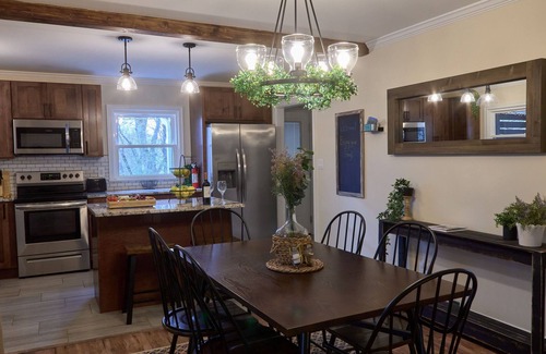 Townsend Casa | Spacious Farm Property+River access+Hot Tub+Fire Pits+Nature+Disc Golf+Corn-hole