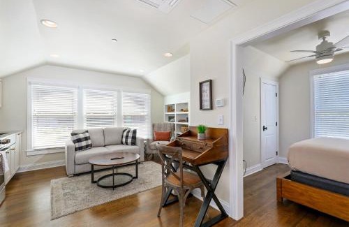 Germantown Apartamento | The Livery on 5th, Unit B