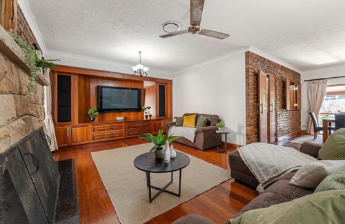 Molendinar Casa | The Lodge - A Great Stay
