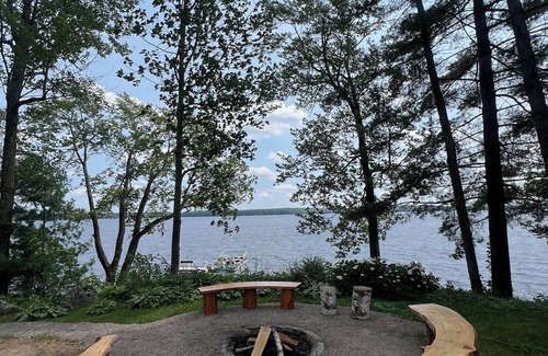 Argonne Casa | The Lodge at Pine Lake, Lakefront property sleeps 5