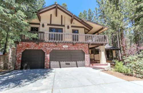 Summit Estates Cabina | The Lodge at Snow Summit Home