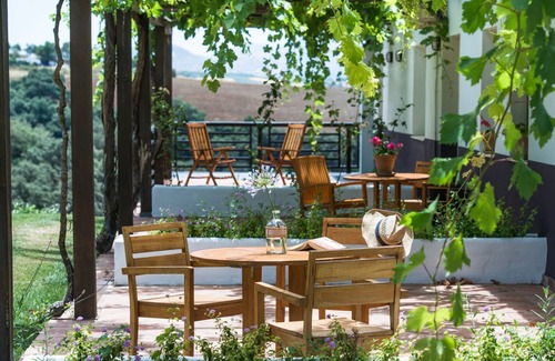 Ronda Casa | El Lodge se encuentra en la hermosa Serranía de Ronda de Andalucía.