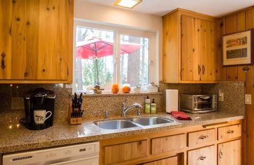 Fern Valley Cabina | THE LODGE on San Jacinto Spa, A/C & Dog Friendly! Adventure Passes provided!