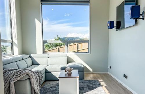 Tawa Casa | The Lodge @ Pembroke