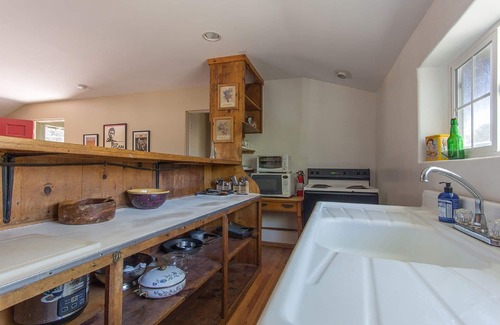 Julian Cabaña | El Loft En la estación de Julian - comida, habitaciones de degustación y paseos por el campo en un solo lugar!