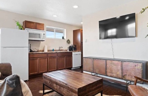 Sturgis Apartamento | The Loft at Raz Hideaway Mountain Ranch!