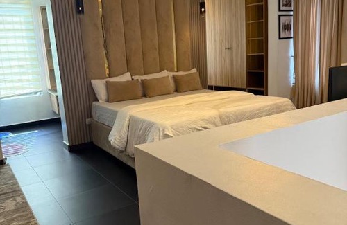 Ofin Villa | The Loft Garden