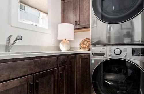 Traverse City Apartamento | The Loft on Gillis | AC | Downtown | Beach | Rooftop |
