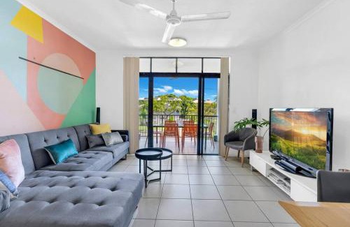 Parramatta Park Apartamento | The Loft - Trendy Coastal Charm with Pool