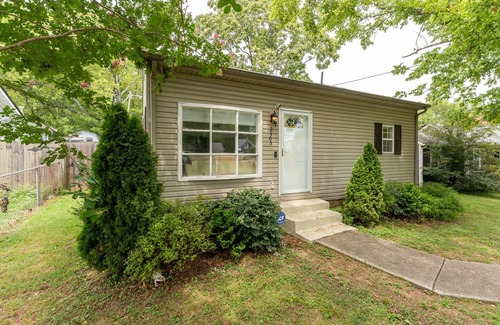 Woodbine Casa | The Logan Lodge - Sunny Cottage in Great Location