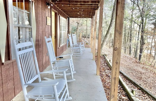 Alix Casa | The Loggerhead Cabin and Shell Shack hangout at Turtle Cove Cabins