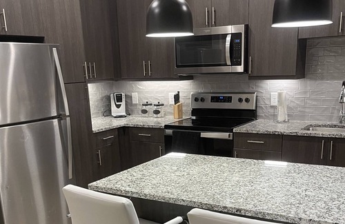 Northlake Apartamento | *The London Modern Luxury Rental* ATLANTA/POOL/BALCONY