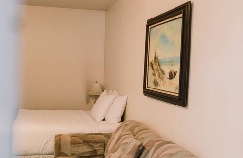 Long Barn Cabina | The Long Barn Lodge - Standard Cabins
