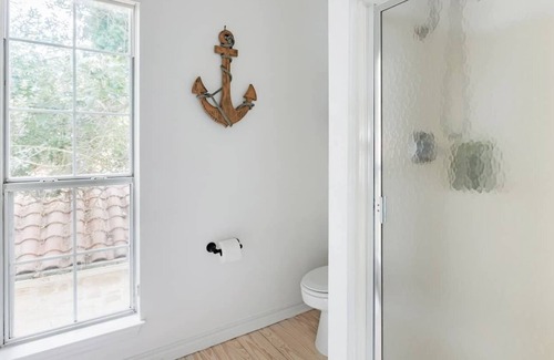 Hughes Park Lake Casa | The Lookout by Lodgewell Welcome to the Texas Riviera