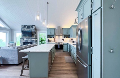 Ashfield-Colborne-Wawanosh Cabaña | the Lookout NEW Modern Cottage - Private Lake Access
