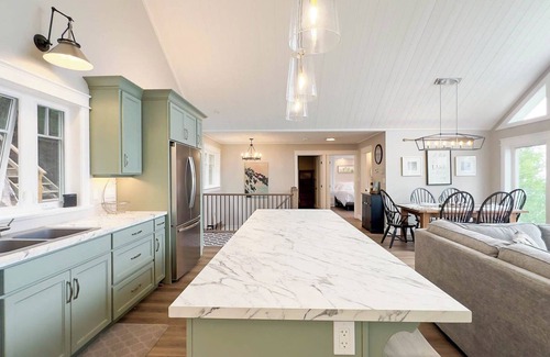 Ashfield-Colborne-Wawanosh Cabaña | the Lookout NEW Modern Cottage - Private Lake Access