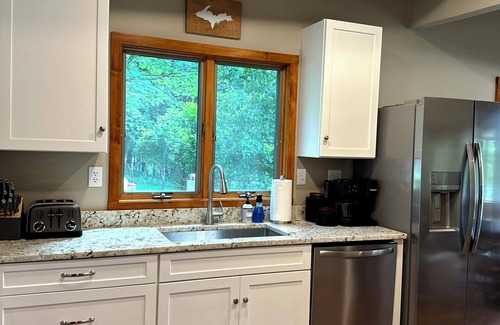 Mackinac County Cabina | The Loon's Landing