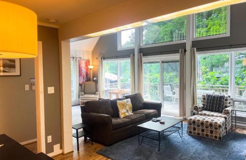Newland Casa | The Loop Chalet
